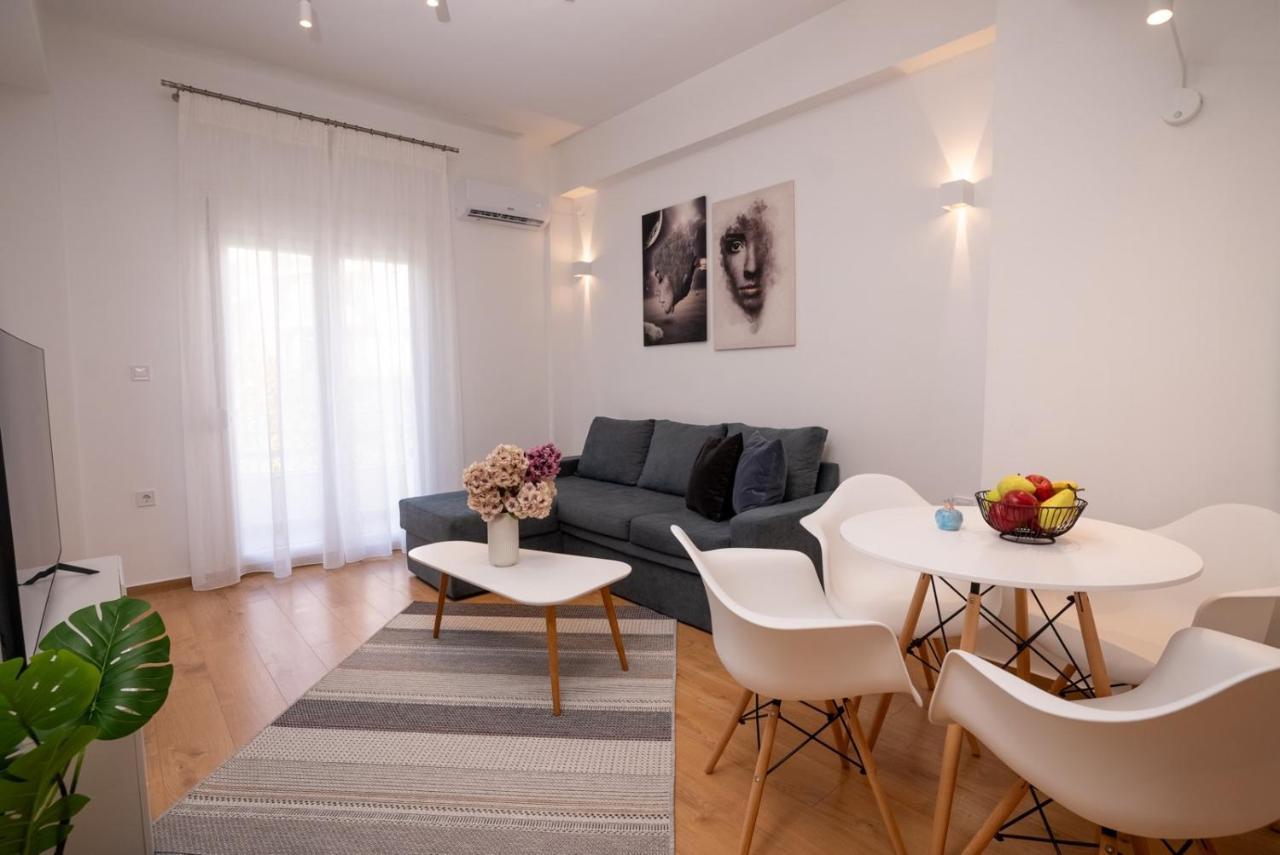 Lovely Apartment In The Heart Of Thessaloniki Center ภายนอก รูปภาพ